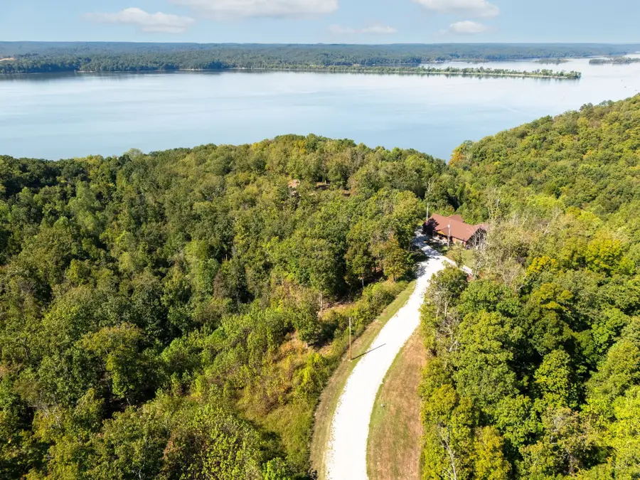 27 Vista Ridge Dr, Stewart, TN 37175 - Image #2