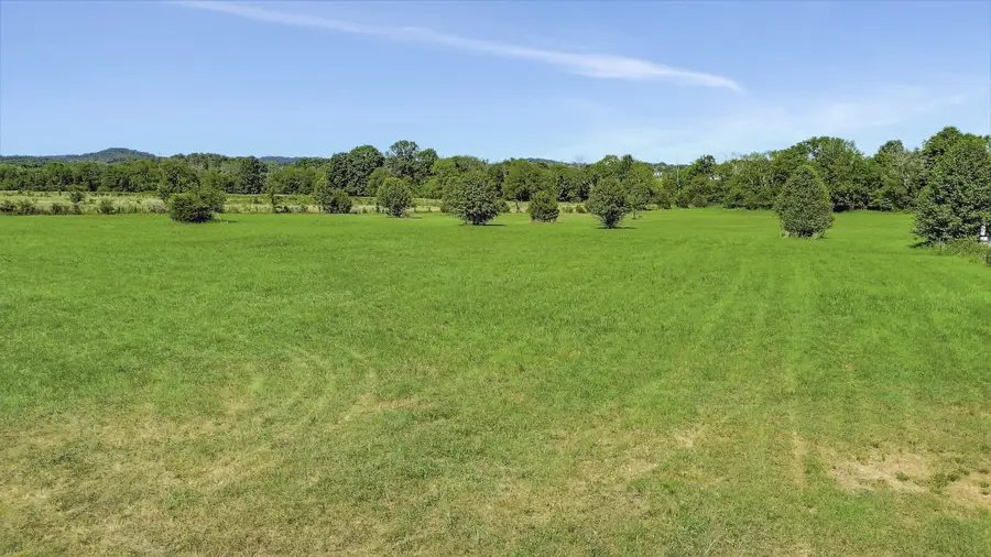 7108 Comstock Rd, Spring Hill, TN 37174 - Image #3