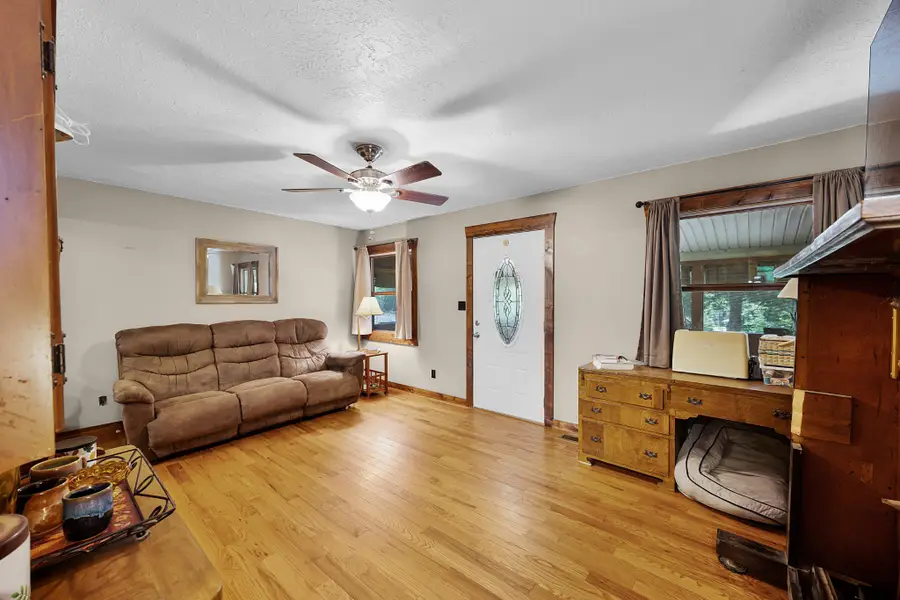 301 Killebrew Rd, Springville, TN 38256 - Image #3