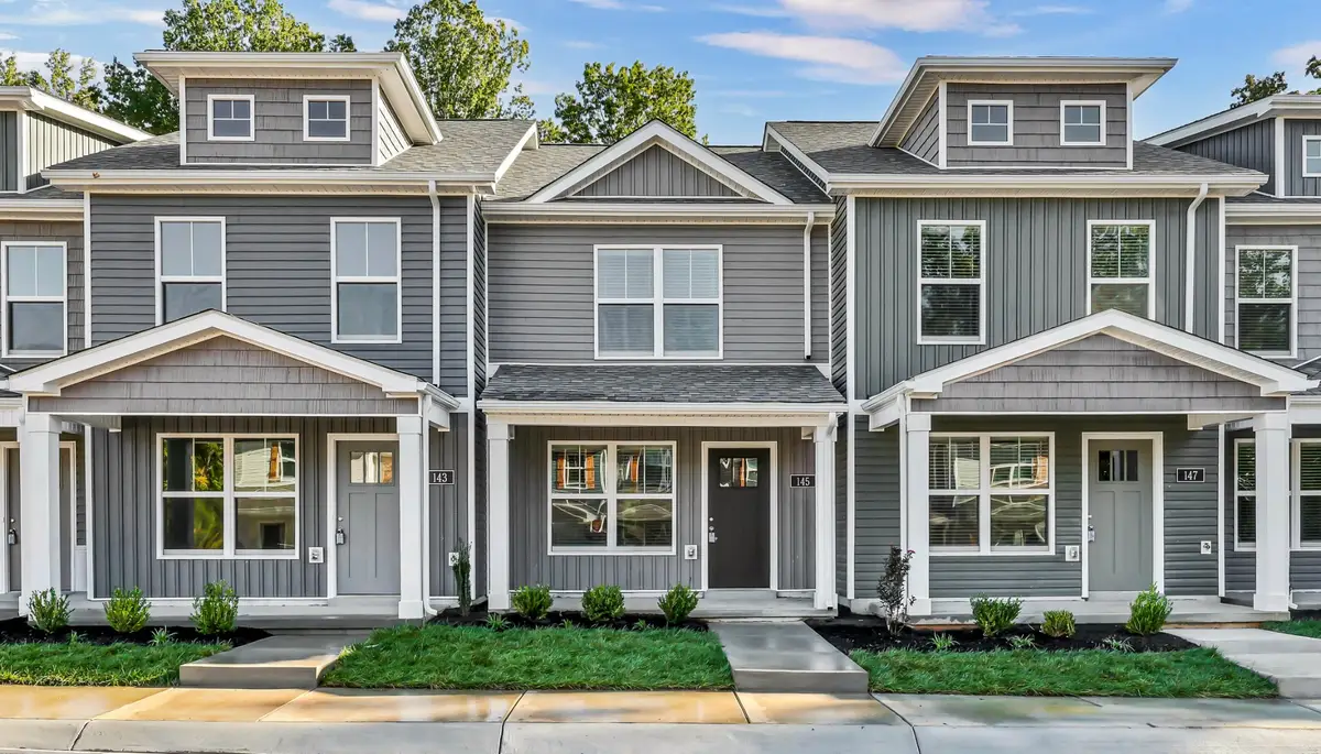 145 Quarry Point Dr, Clarksville, TN 37043 - Image #1