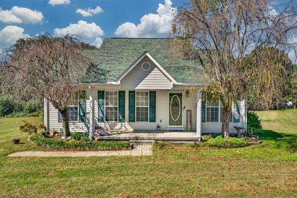 52 Ridgeline Dr, Fayetteville, TN 37334