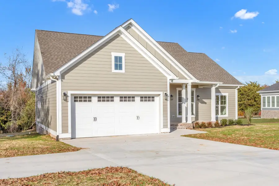 1111 Abiff Rd, Bon Aqua, TN 37025 - Image #2