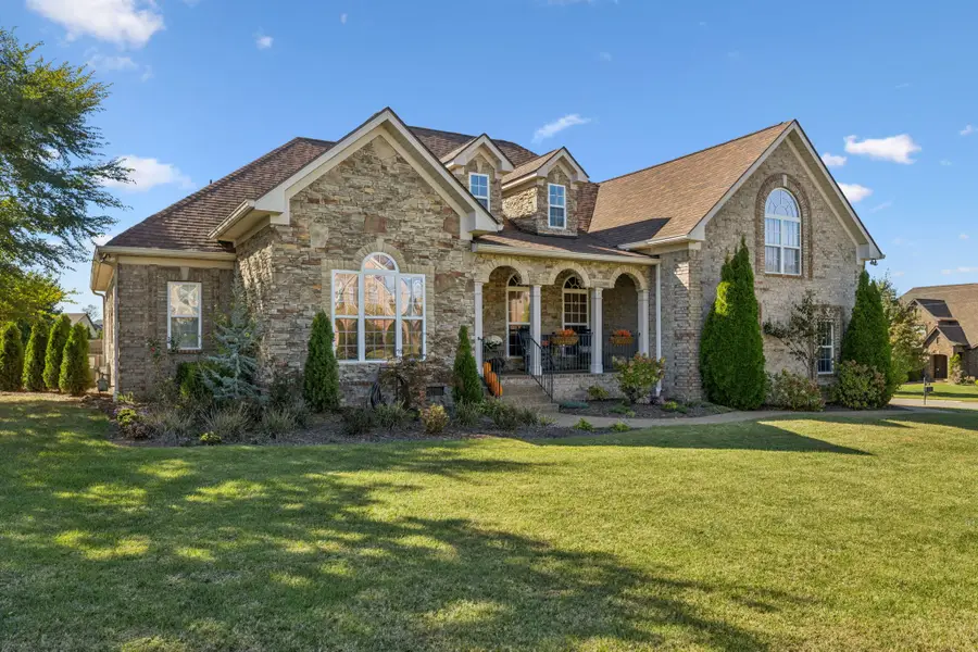 805 Harrisburg Ln, Mount Juliet, TN 37122 - Image #2