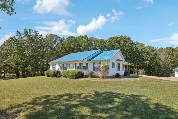 240 Hurst Rd, Hohenwald, TN 38462