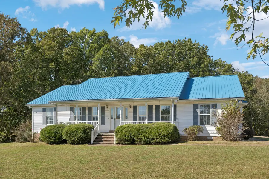 240 Hurst Rd, Hohenwald, TN 38462 - Image #2