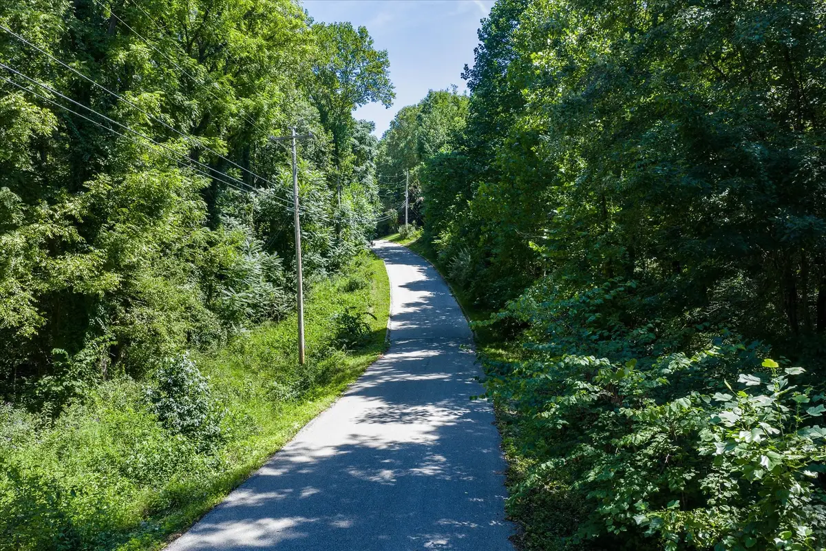 461 S Plantation Dr, Cookeville, TN 38506 - Image #1