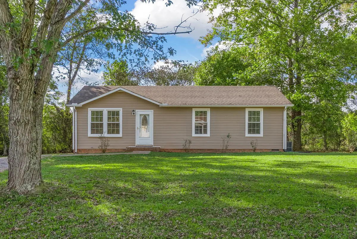 585 Caskey Dr, Clarksville, TN 37042 - Image #1