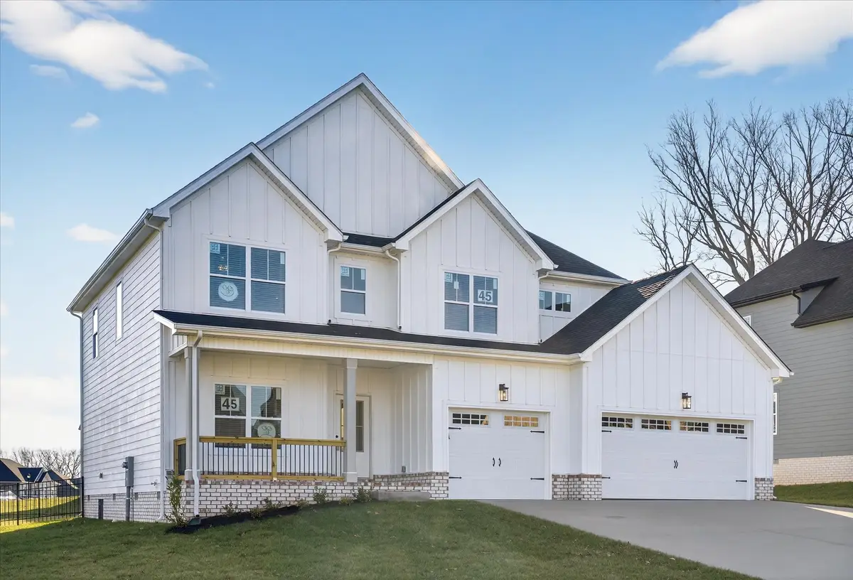 998 Alton Dr, Clarksville, TN 37043 - Image #1