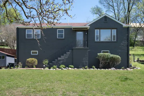 915 Preston Dr, Nashville, TN 37206