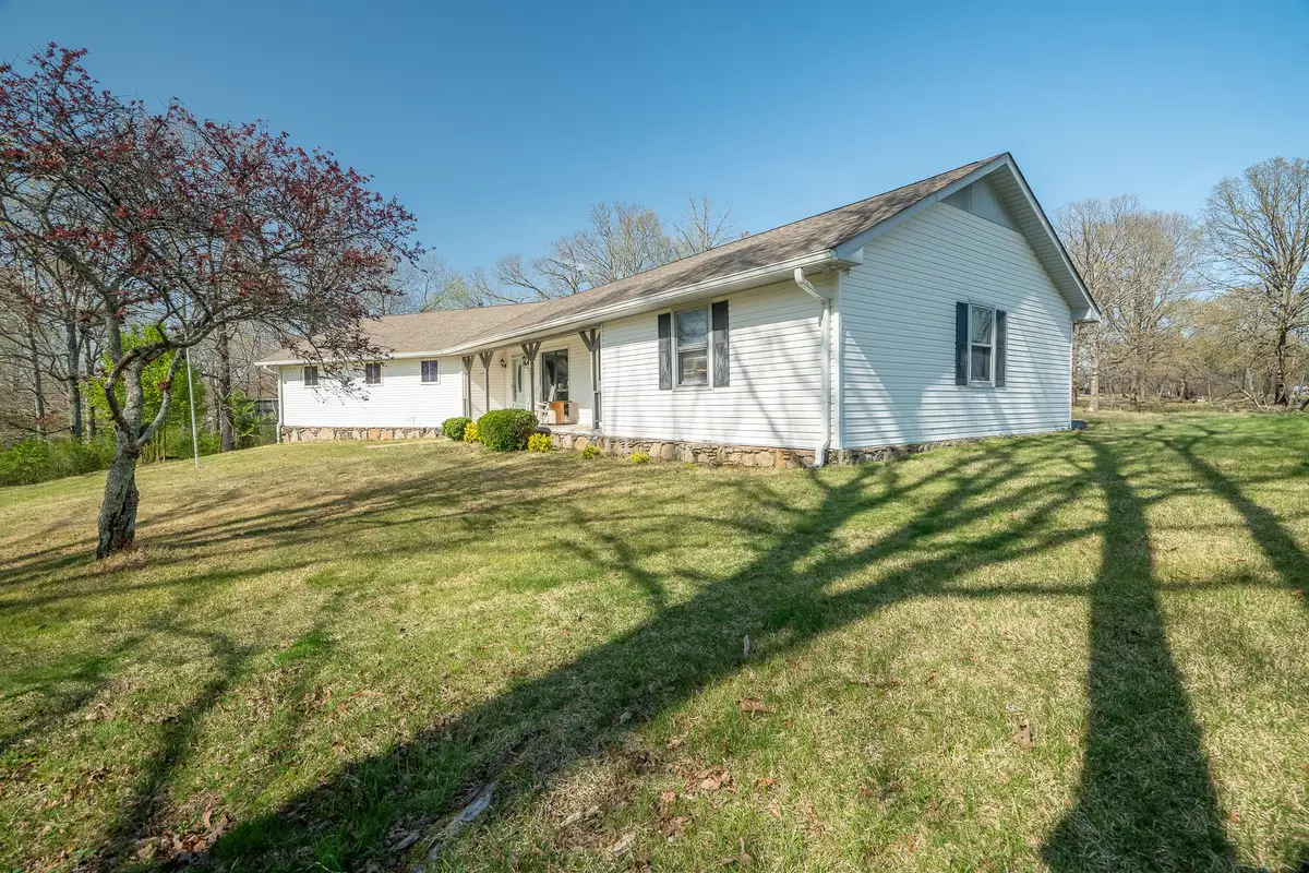 1731 Summertown Hwy, Hohenwald, TN 38462 - Image #1
