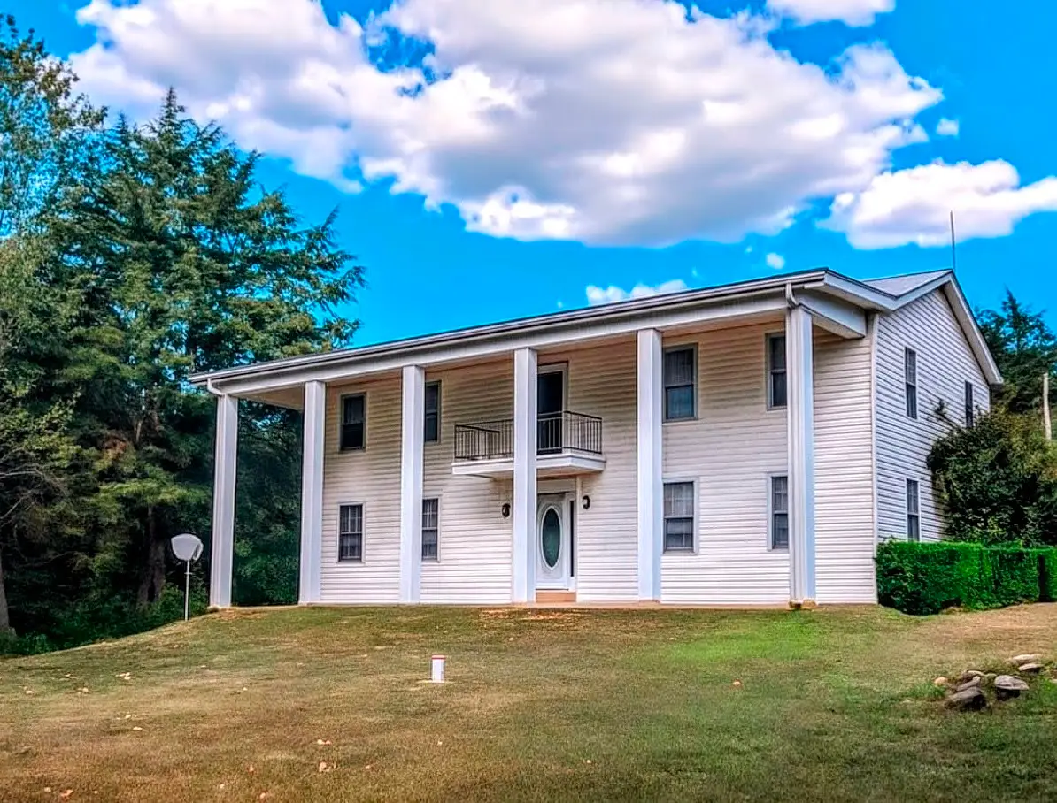 2125 Whitson Bend Rd, Centerville, TN 37033 - Image #1