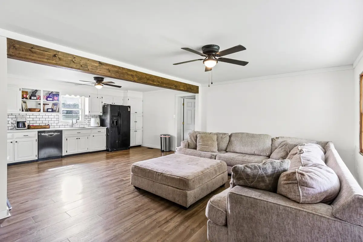 712 Oakley Allons Rd, Allons, TN 38541 - Image #1