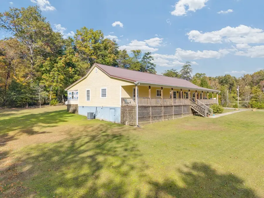 908 Riverchase Trl, Clarkrange, TN 38553 - Image #3
