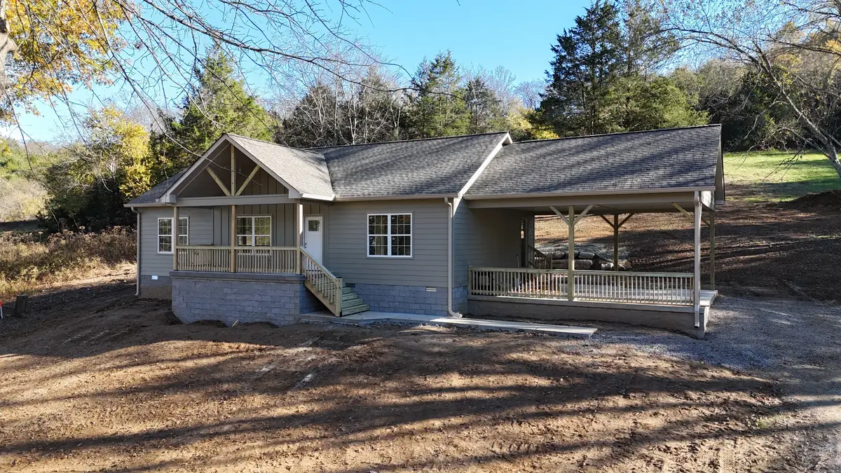 105 Agee Branch Ln, Hickman, TN 38567 - Image #1