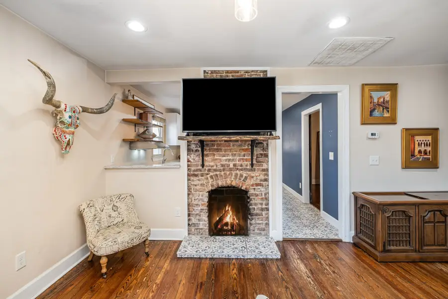 2016 10th Ave N, Nashville, TN 37208 - Image #2