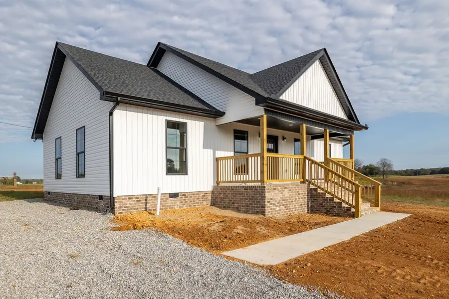 193 Old Military Road N, Summertown, TN 38483 - Image #2