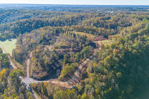 975 Weakley Creek Road, Lawrenceburg, TN 38464