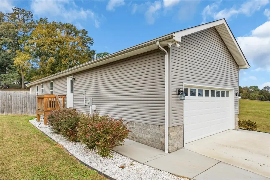 307 Pine Ave, Morrison, TN 37357 - Image #2