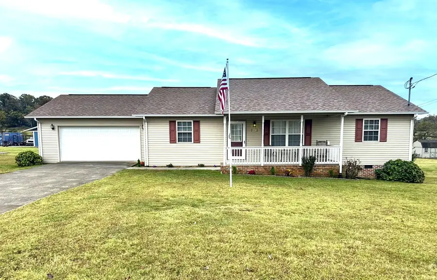 432 Tyler Dr, Dandridge, TN 37725 - Image #2