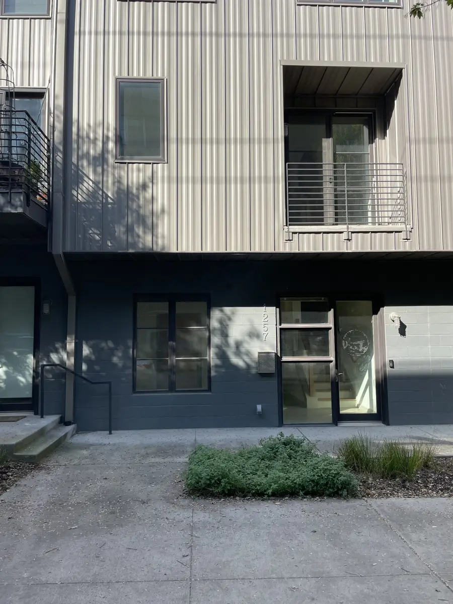1257 Martin St, Nashville, TN 37203 - Image #2