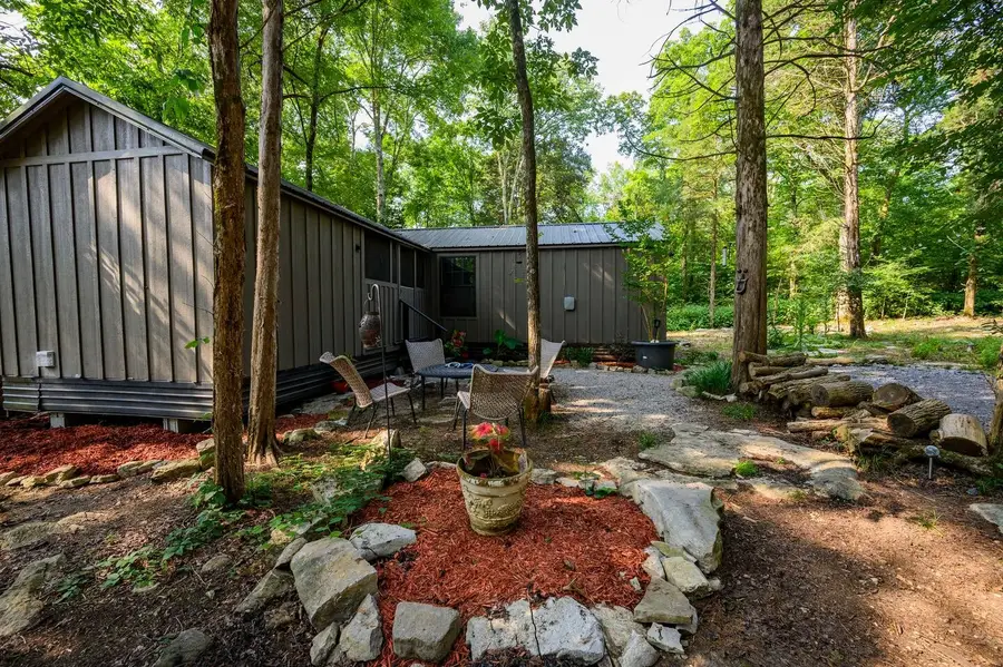 233 Porterfield Rd, Readyville, TN 37149 - Image #2