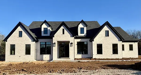 2412 Joe Brown Rd, Spring Hill, TN 37174