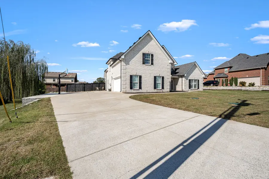 1117 Spring Creek Dr, Murfreesboro, TN 37129 - Image #2