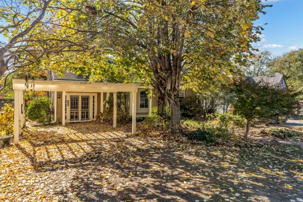 1128 Kenwood Dr, Nashville, TN 37216