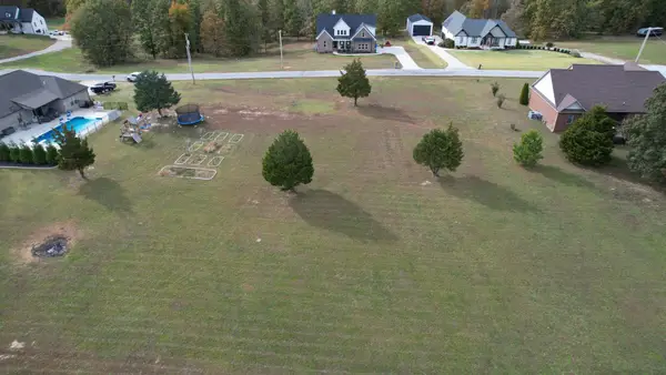 594 Double Eagle Dr, Summertown, TN 38483