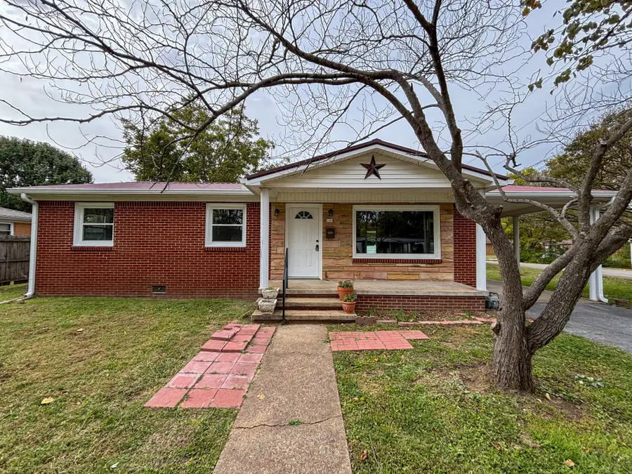 110 N Pine St, Hohenwald, TN 38462 - Image #2