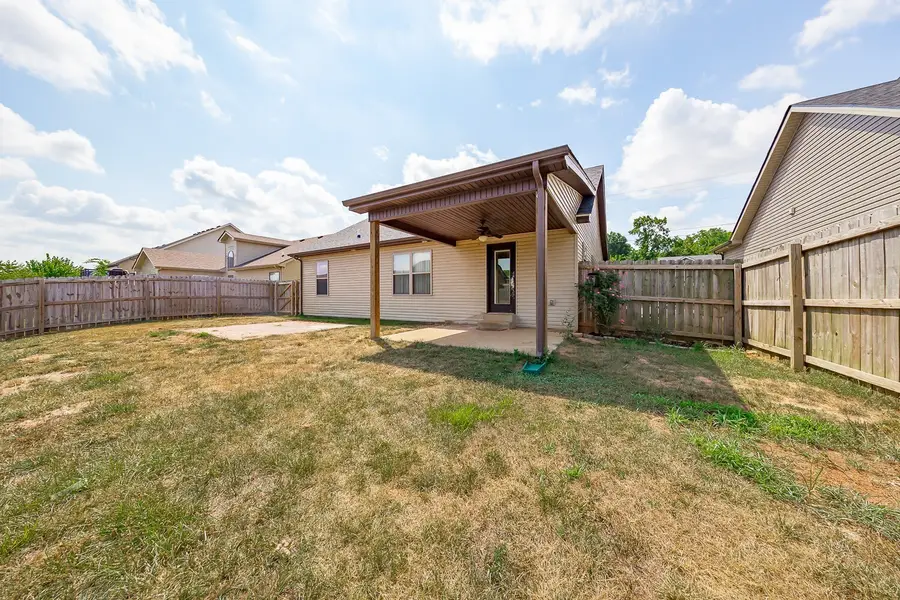 250 Azalea Dr, Oak Grove, KY 42262 - Image #2