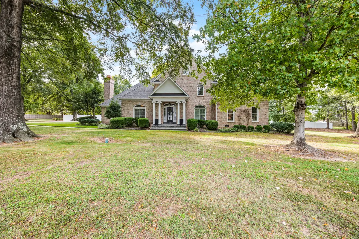 119 Stonehenge Dr, Jackson, TN 38305 - Image #1