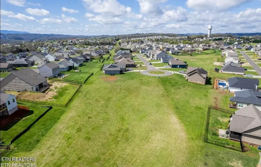 82 Alden Glenn Court, Sevierville, TN 37876 - Image #3