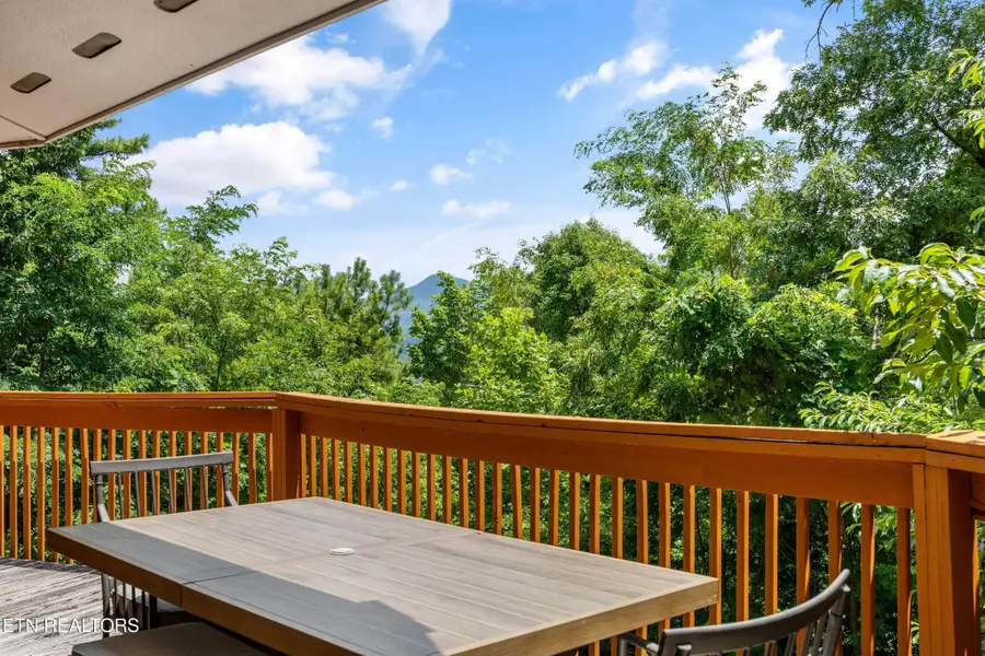 1318 Garrett Drive, Gatlinburg, TN 37738 - Image #3