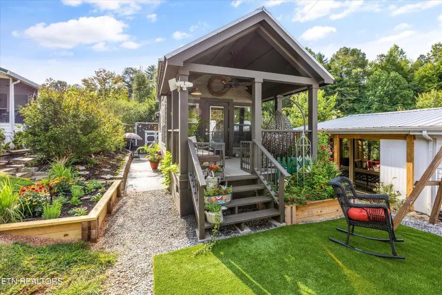 610 Whistling Swan St, Townsend, TN 37882 - Image #2