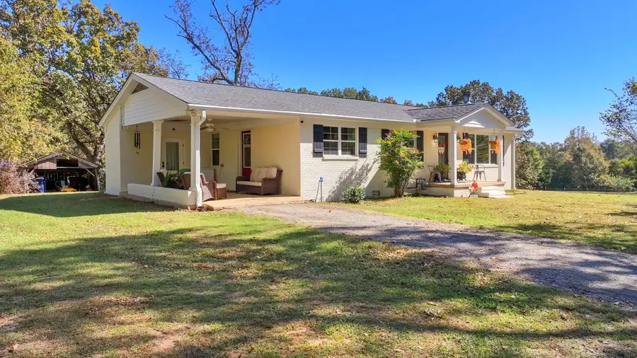 3685 Henderson Rd, Sardis, TN 38371 - Image #3