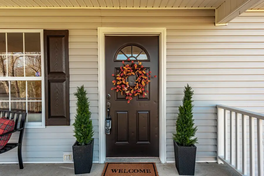 1218 Locust St, Westmoreland, TN 37186 - Image #2