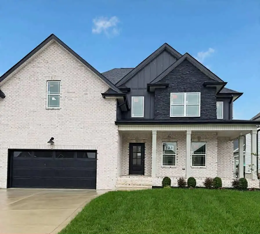 474 Spiderwort Dr, Clarksville, TN 37043 - Image #1