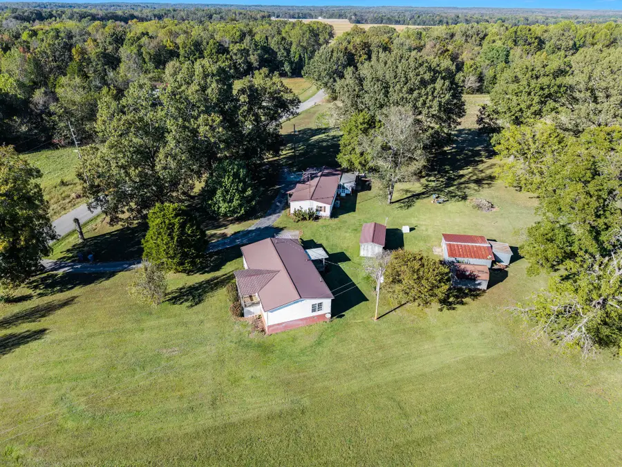 6115 Elkhorn Rd, Springville, TN 38256 - Image #2