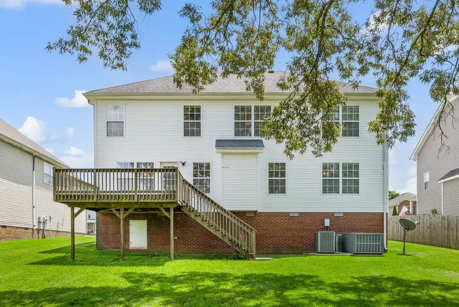 3232 Timberdale Dr, Clarksville, TN 37042 - Image #2