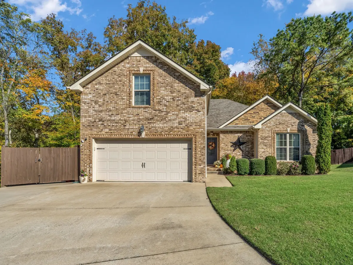 1301 Vantage Ct, Clarksville, TN 37040 - Image #1
