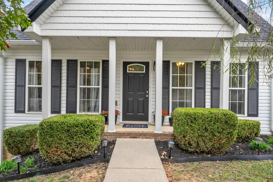 417 Zurich Ct, Clarksville, TN 37040 - Image #3