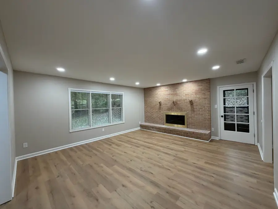 101 Thornfield Dr, Bells, TN 38006 - Image #2