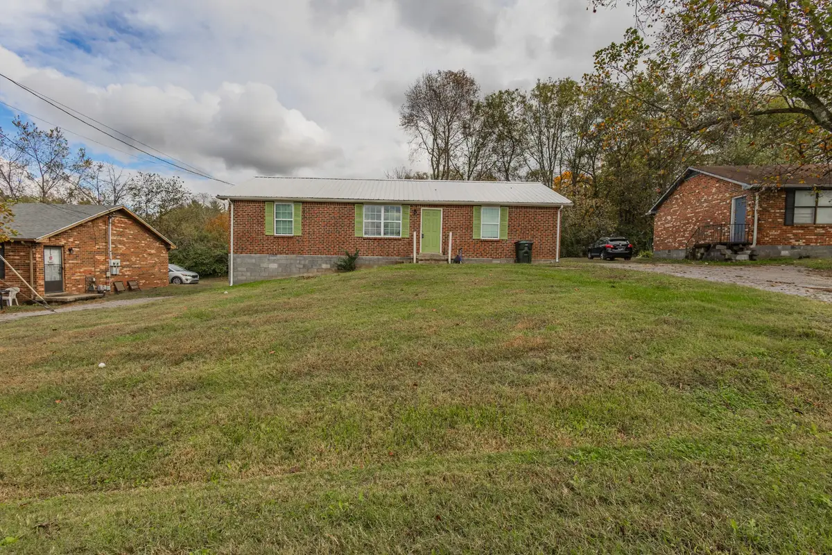 248 Walnut Crest Dr, Gallatin, TN 37066 - Image #1