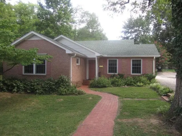 311 Edgewood St, Paris, TN 38242 - Image #1