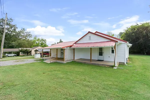 224 Pond Street, Englewood, TN 37329