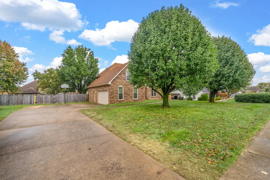 1421 Dr Meade Ln, Clarksville, TN 37042 - Image #3