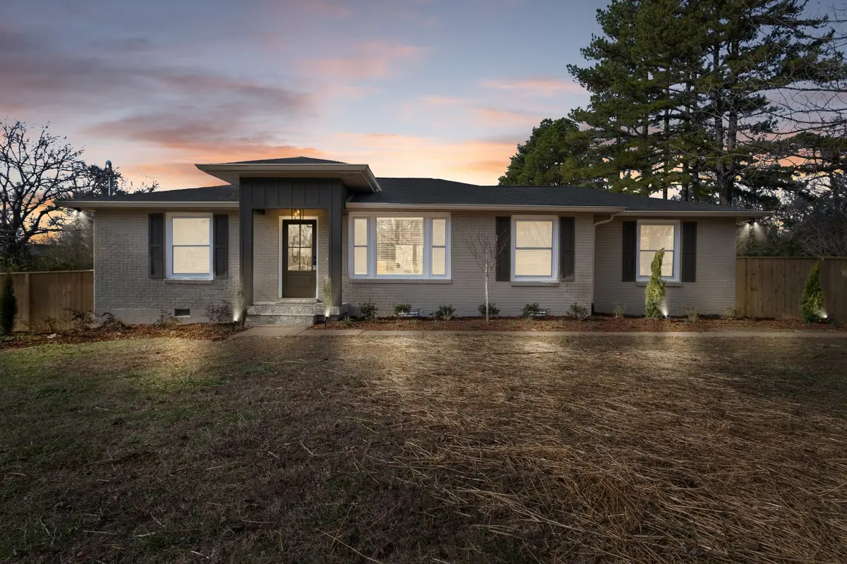 517 Lemont Dr, Nashville, TN 37216 - Image #1