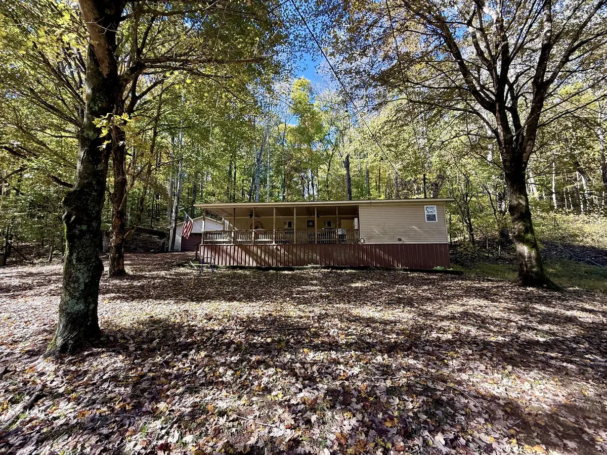 135 Haylee Rd, Waverly, TN 37185 - Image #1