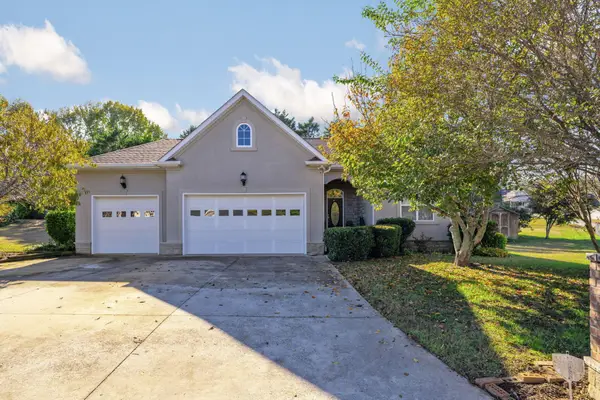 8676 Bluegrass Lane, Ooltewah, TN 37363